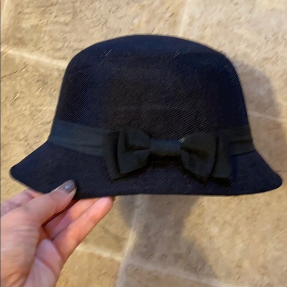 Black old fashioned hat - Picture 4 of 5